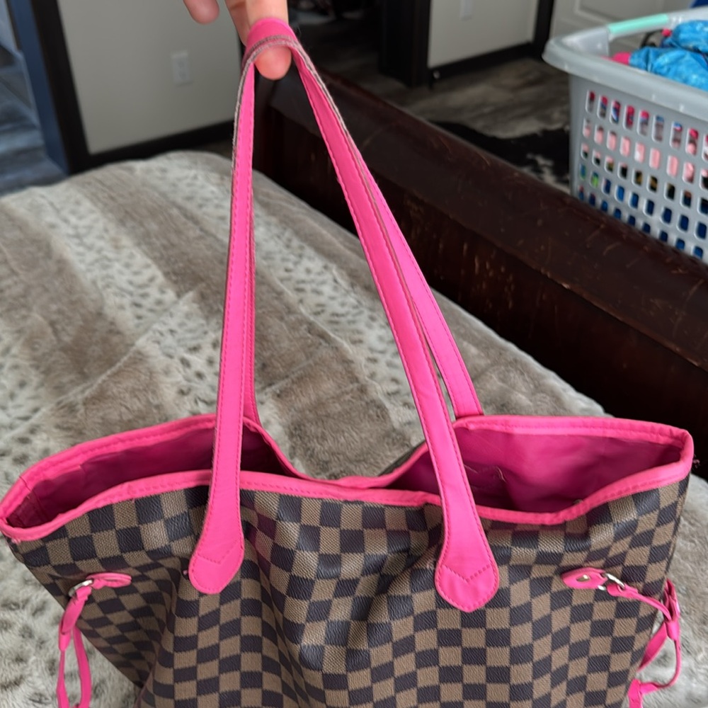 💖Stylish Pink and Brown Checkered Tote Bag - Picture 10 of 10